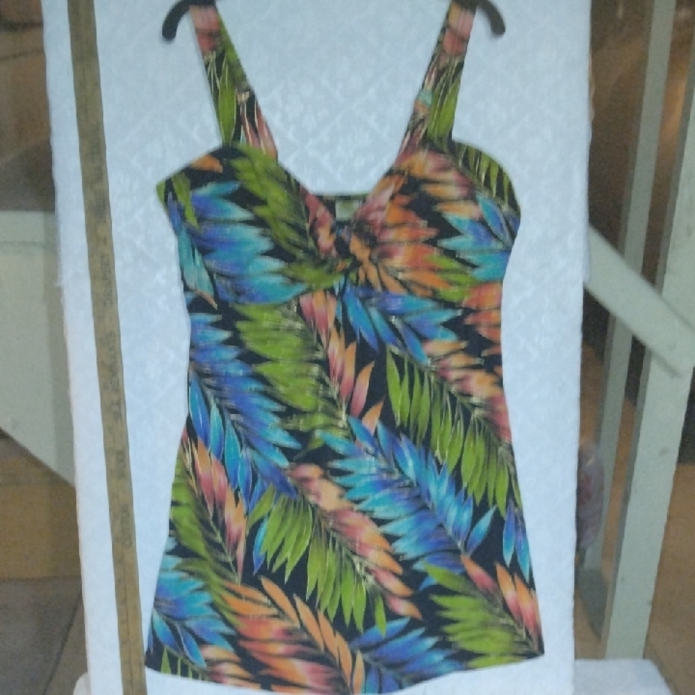 Islander Blue and Pink Fitted Ruched Tank Top
